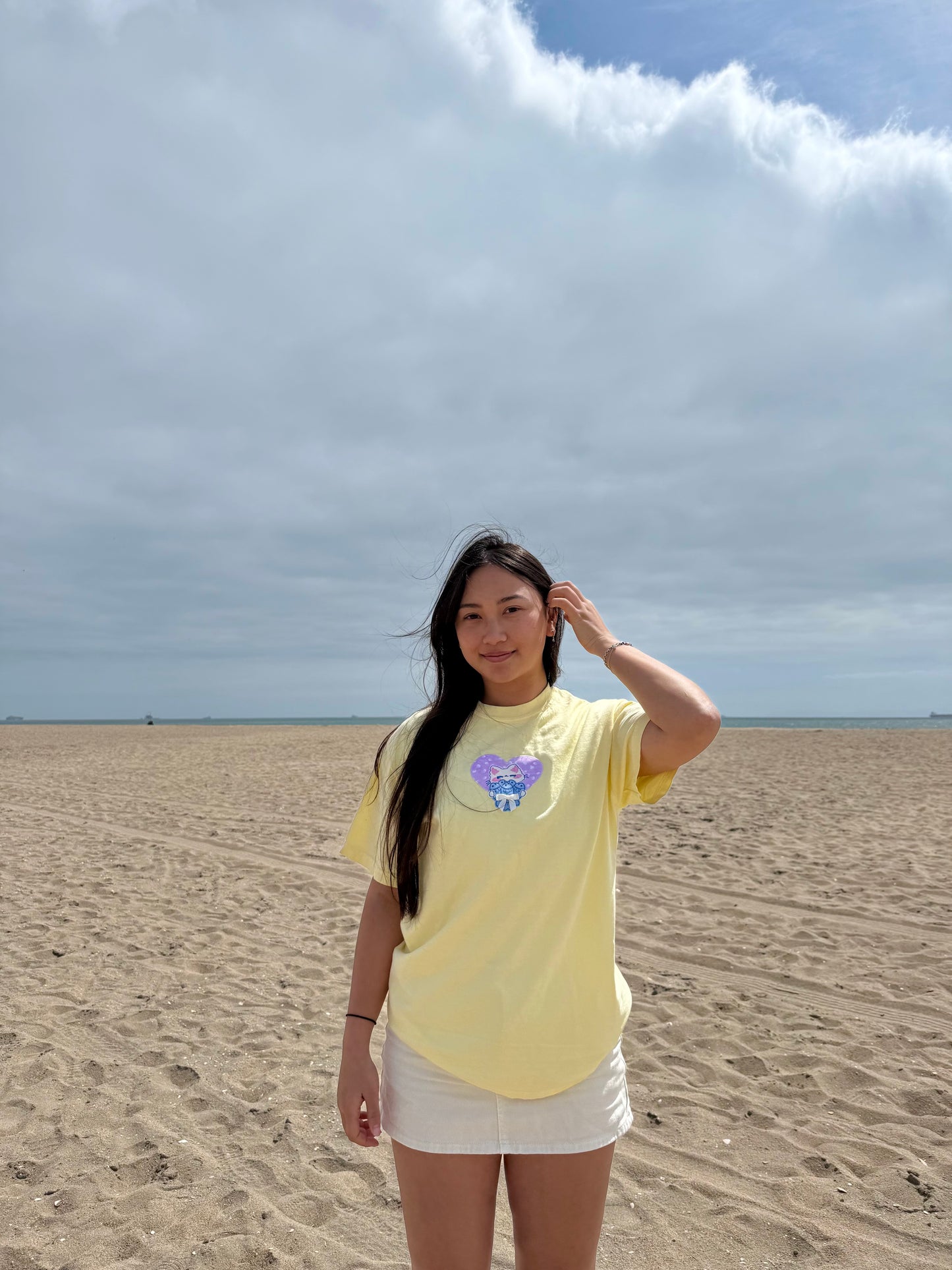 🐟 Cat with Fish Bouquet Embroidered Tee – Soft Girl Summer Graphic Shirt