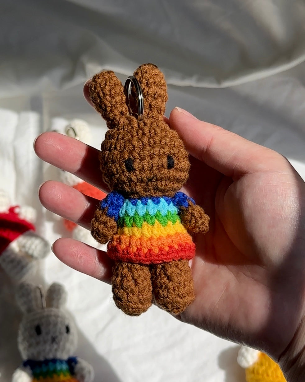 🌈 Rainbow Melanie Miffy Crochet Keychain – Handmade Amigurumi Bag Charm (Official Just Dutch x Miffy)