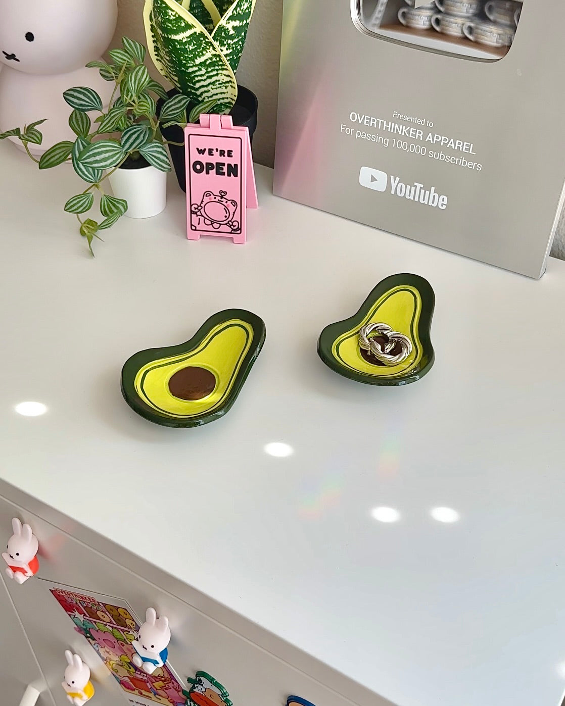 Handmade Ceramic Avocado Dish – Catch-All Tray, Ring Holder & Spoon Rest 🥑