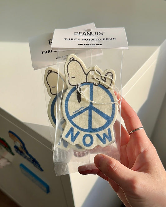 Snoopy Air Freshener ‘PEACE NOW’ - Fresh Linen Scent
