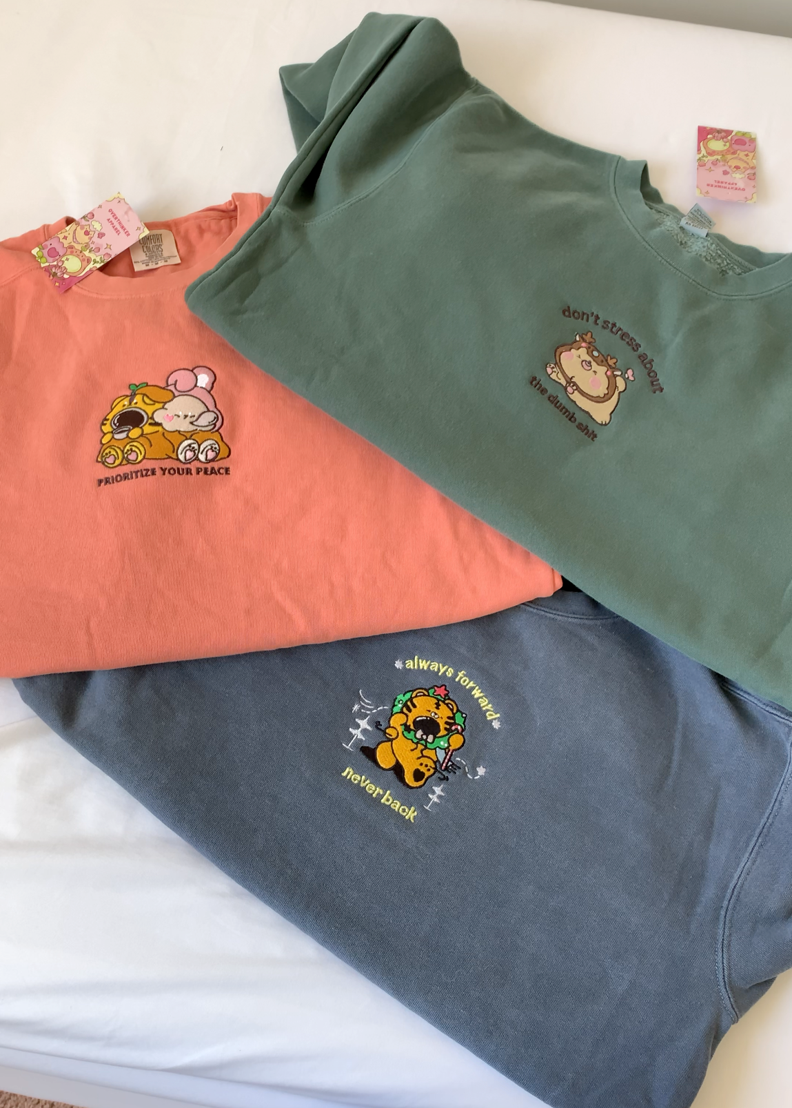 ALWAYS FORWARD NEVER BACK Embroidered Crewneck Sweatshirt