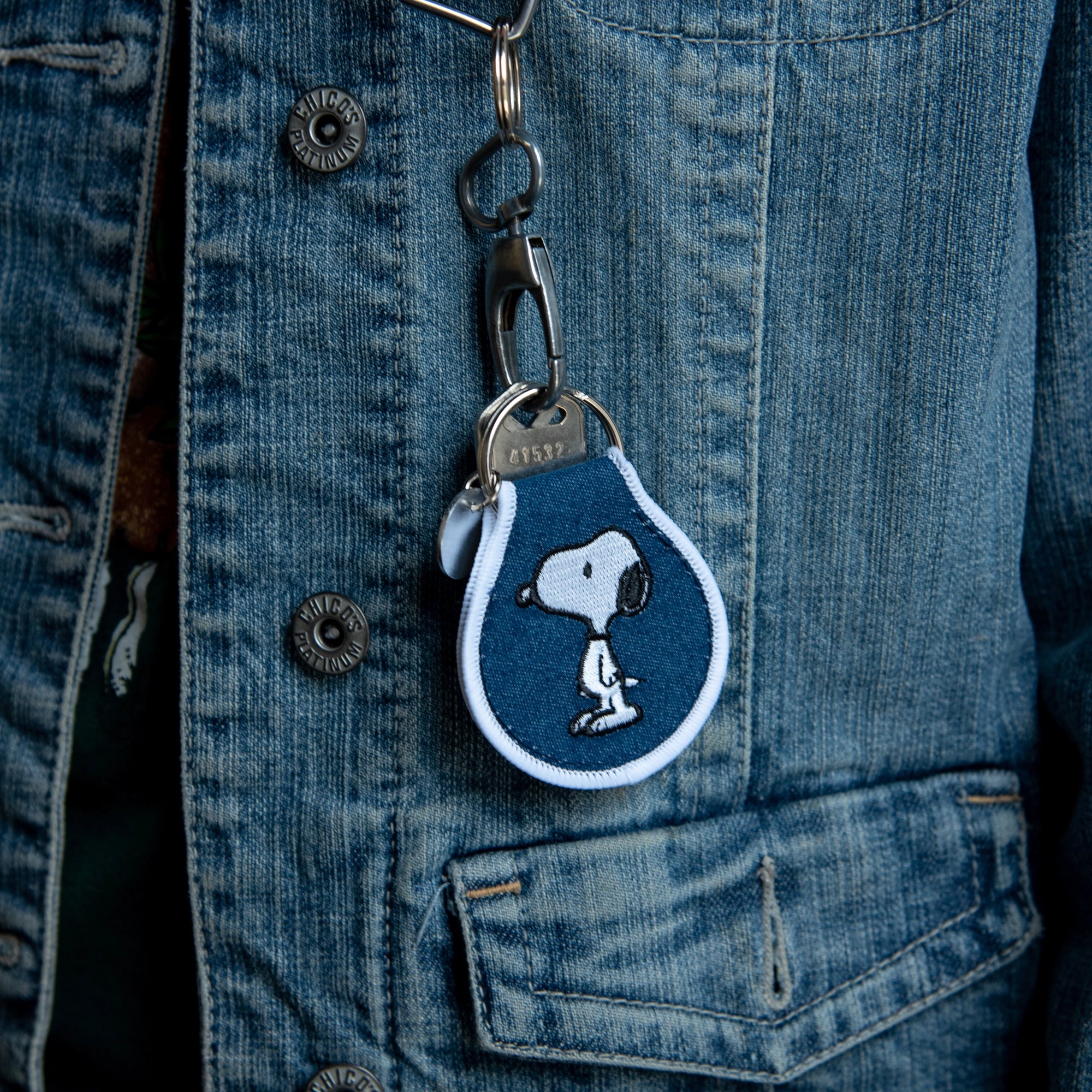 Snoopy Denim Keychain – Embroidered Peanuts® Patch for Bags, Keys & Gifts