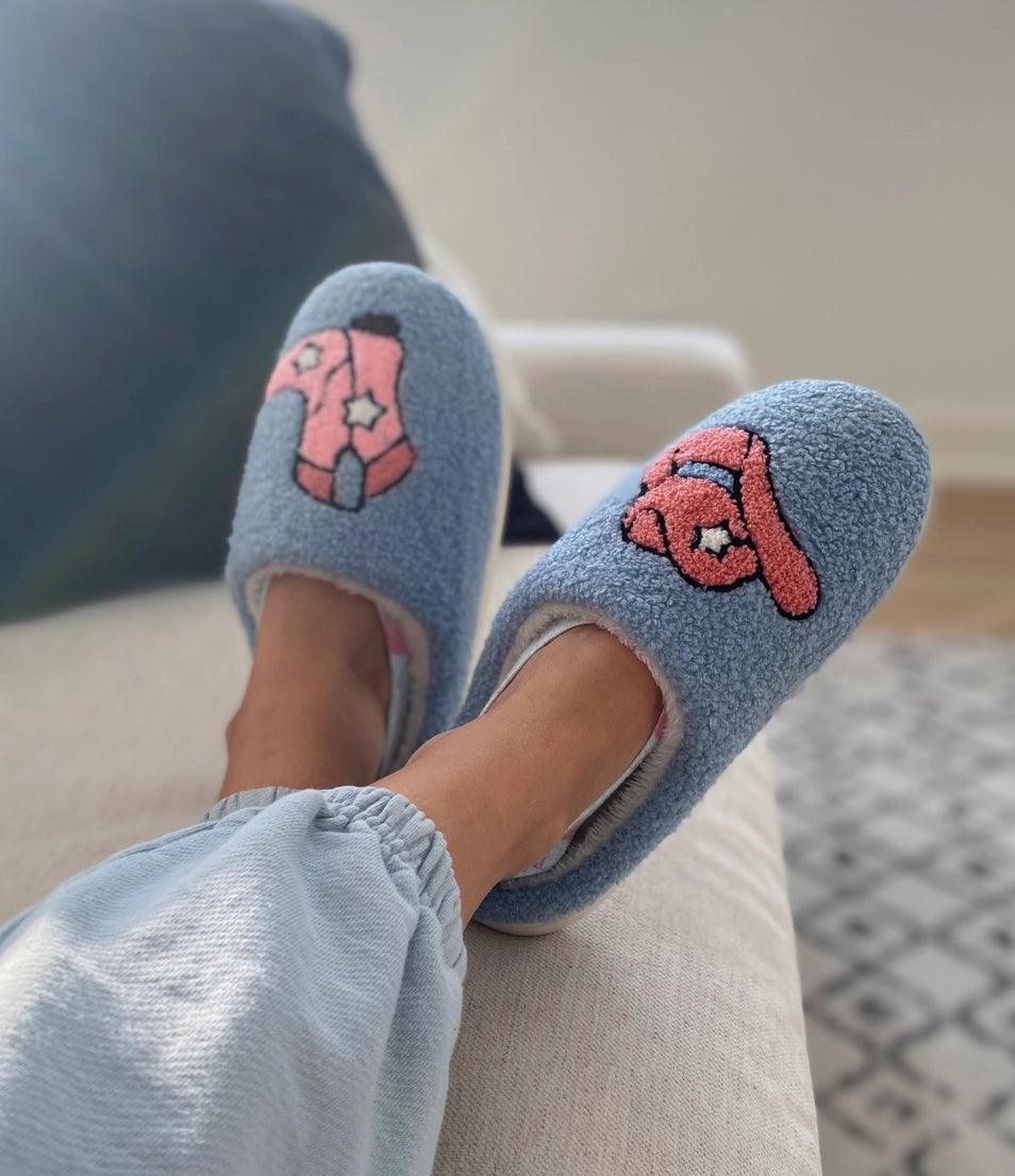 🤠 Cowgirl Cozy Slippers – Rodeo-Inspired Fuzzy Footwear for Western Vibes