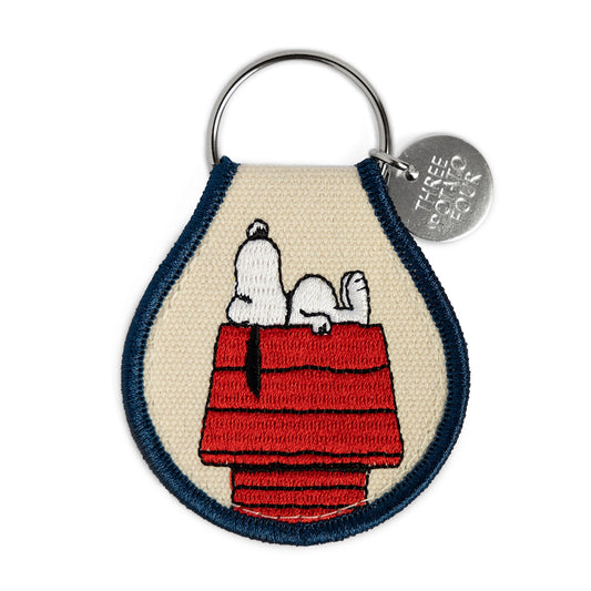 Snoopy Embroidered Keychain – Vintage Patch Style | Double-Sided Peanuts® Keychain (Doghouse)