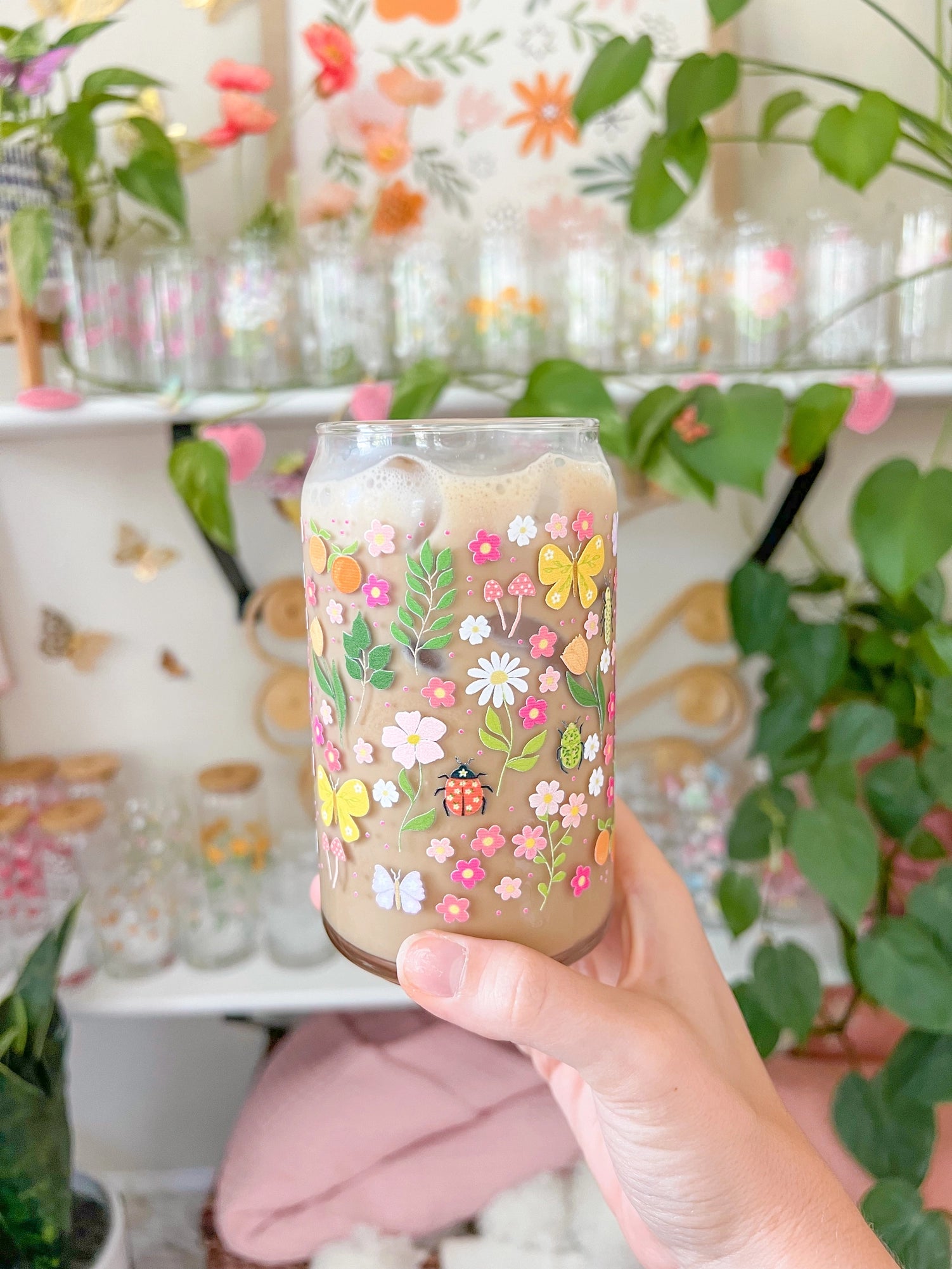 Floral Garden 16 oz Glass Can – Cottagecore Iced Coffee Cup for Dorm & Study Days
