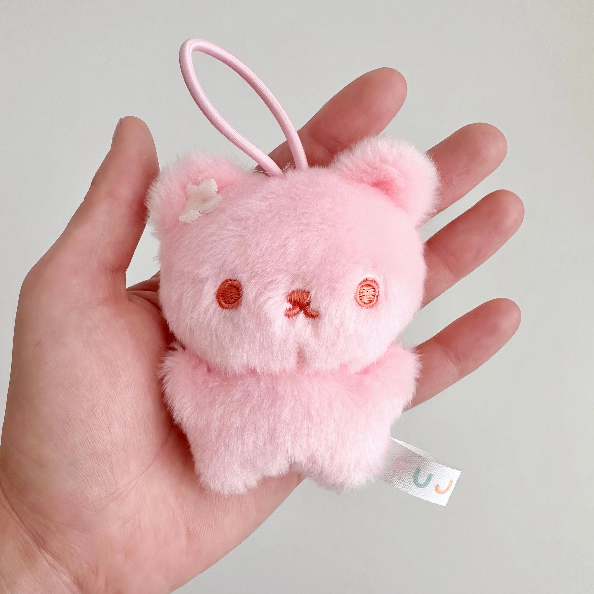 Mochi Bear Magnetic Plush Keychain – Strawberry, Matcha & Vanilla Bag Charms for Dorm Life & Campus Style