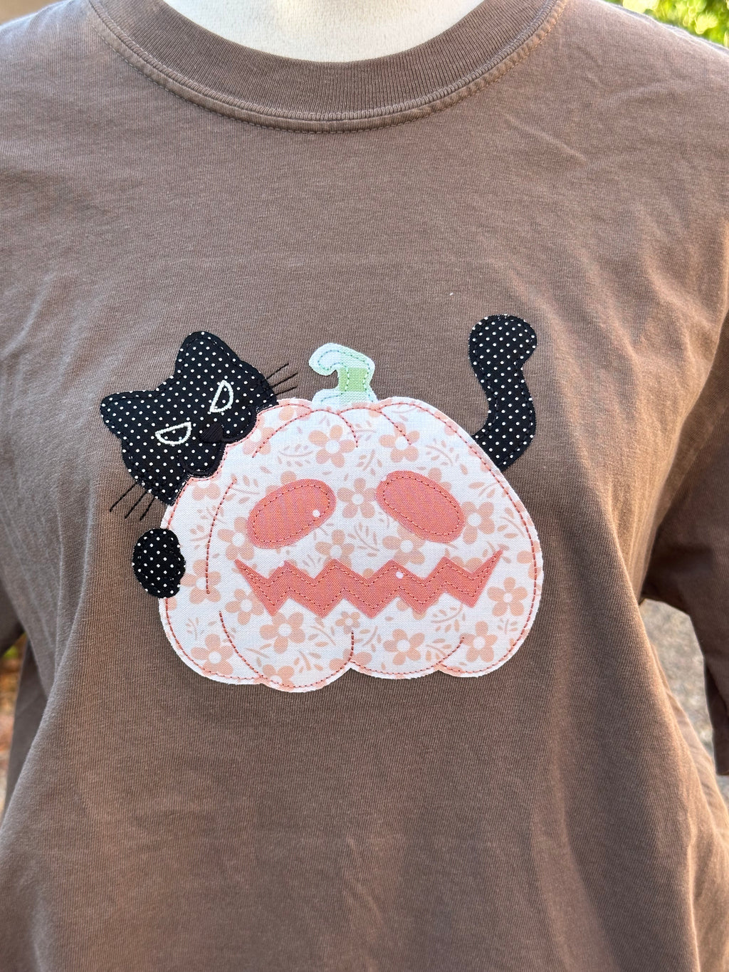Black Cat Pumpkin Patchwork Tee — Espresso Relaxed Fit 100% Cotton T-Shirt