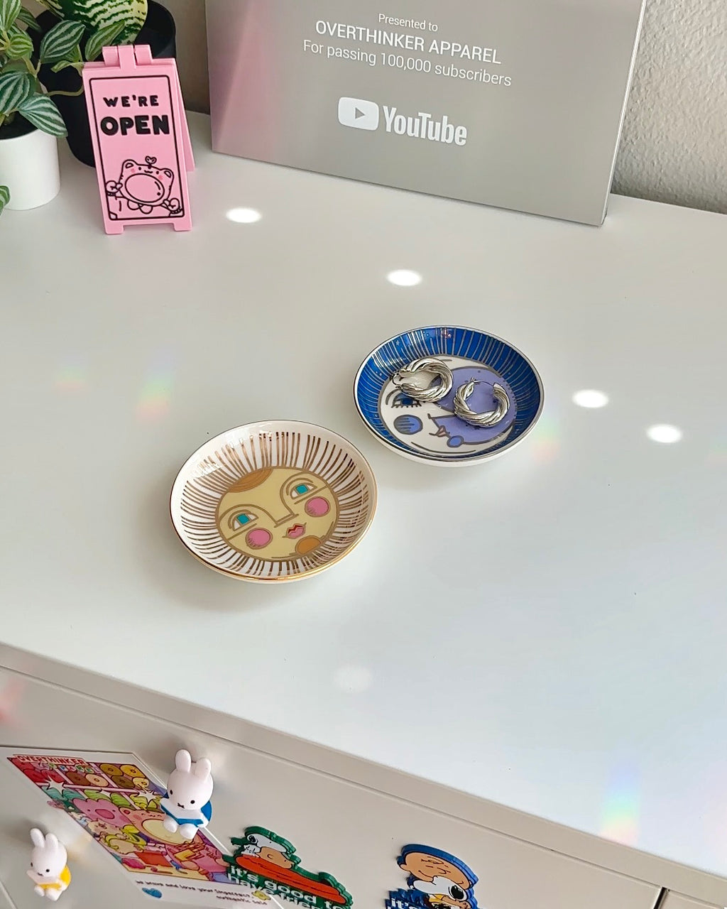 Celestial Moon Trinket Dish – Hand-Painted Ceramic Catchall with Silver Accents