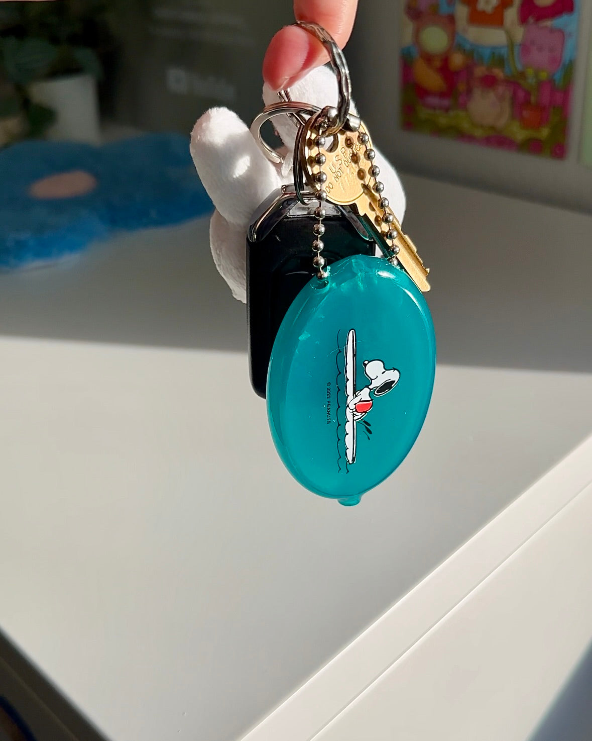 Snoopy Surf Coin Pouch – Peanuts® Squeeze Wallet Keychain for Summer Vibes