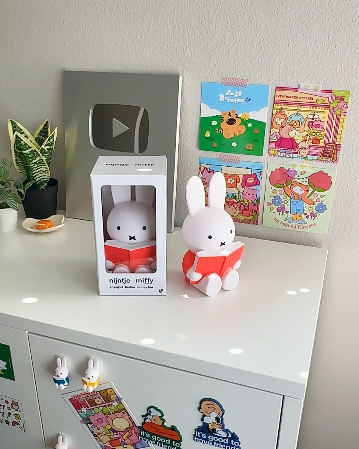 Miffy Reads Coin Bank (Medium) - Red