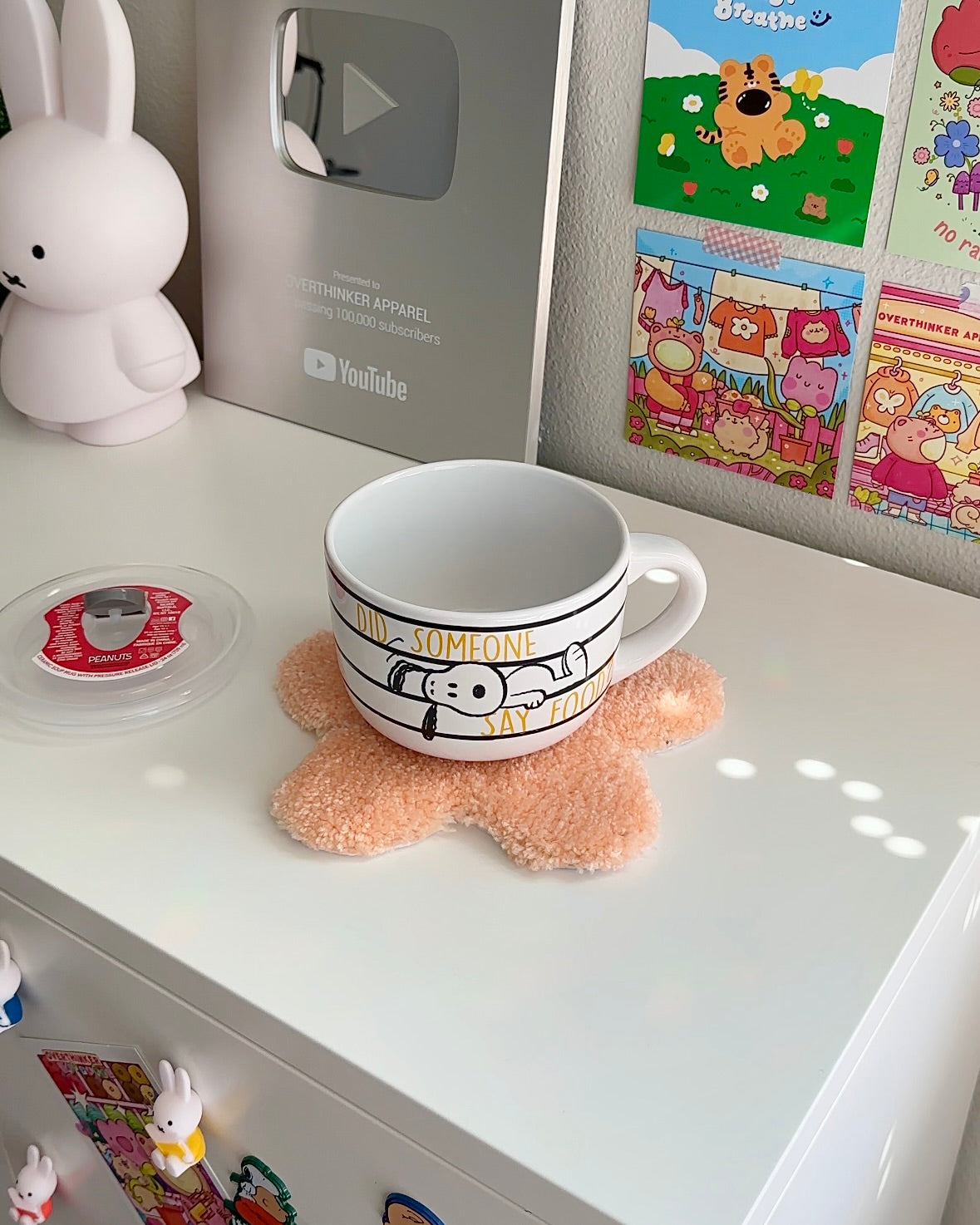Snoopy “Did Someone Say Food?” Oversized Soup Mug with Lid – 24 oz Peanuts® Dorm Gift | Microwave-Safe Ramen Bowl