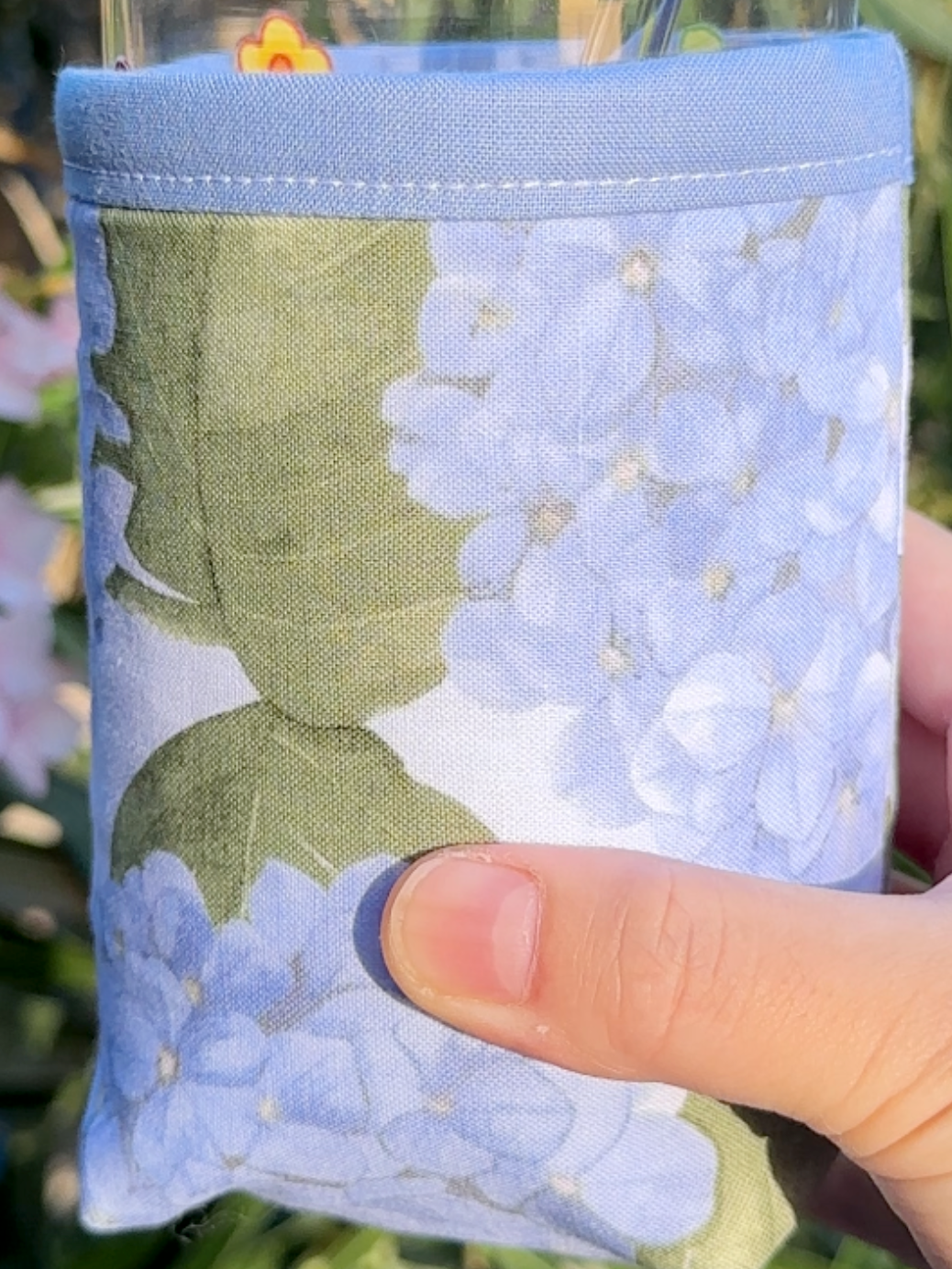 Hydrangea Hill Iced Coffee Cozy