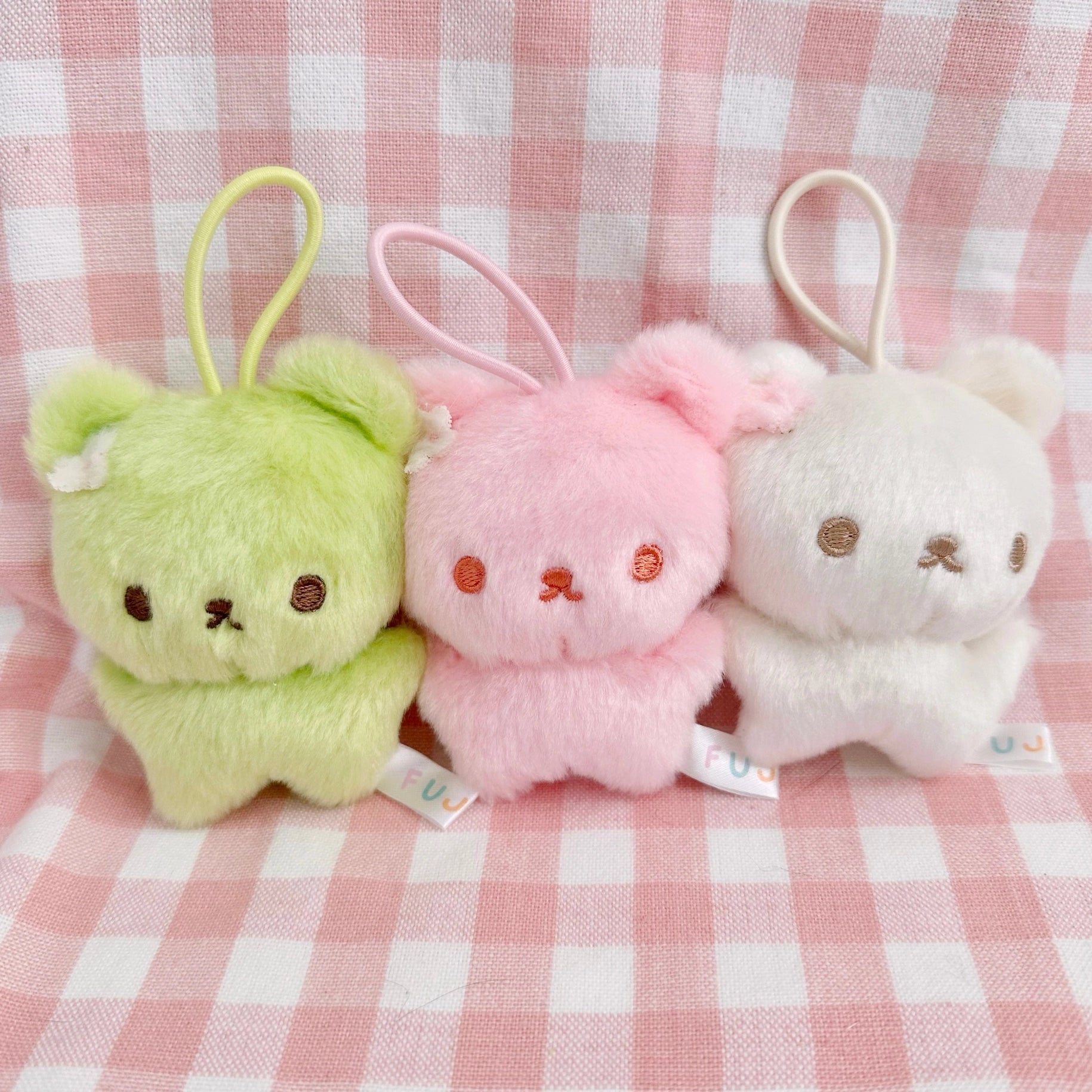 Mochi Bear Magnetic Plush Keychain – Strawberry, Matcha & Vanilla Bag Charms for Dorm Life & Campus Style
