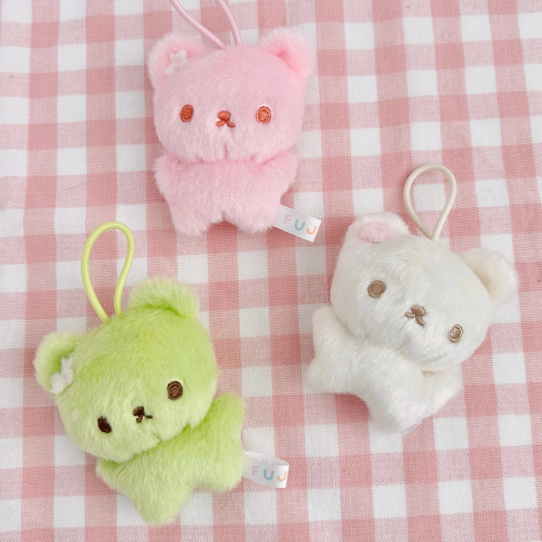 Mochi Bear Magnetic Plush Keychain – Strawberry, Matcha & Vanilla Bag Charms for Dorm Life & Campus Style