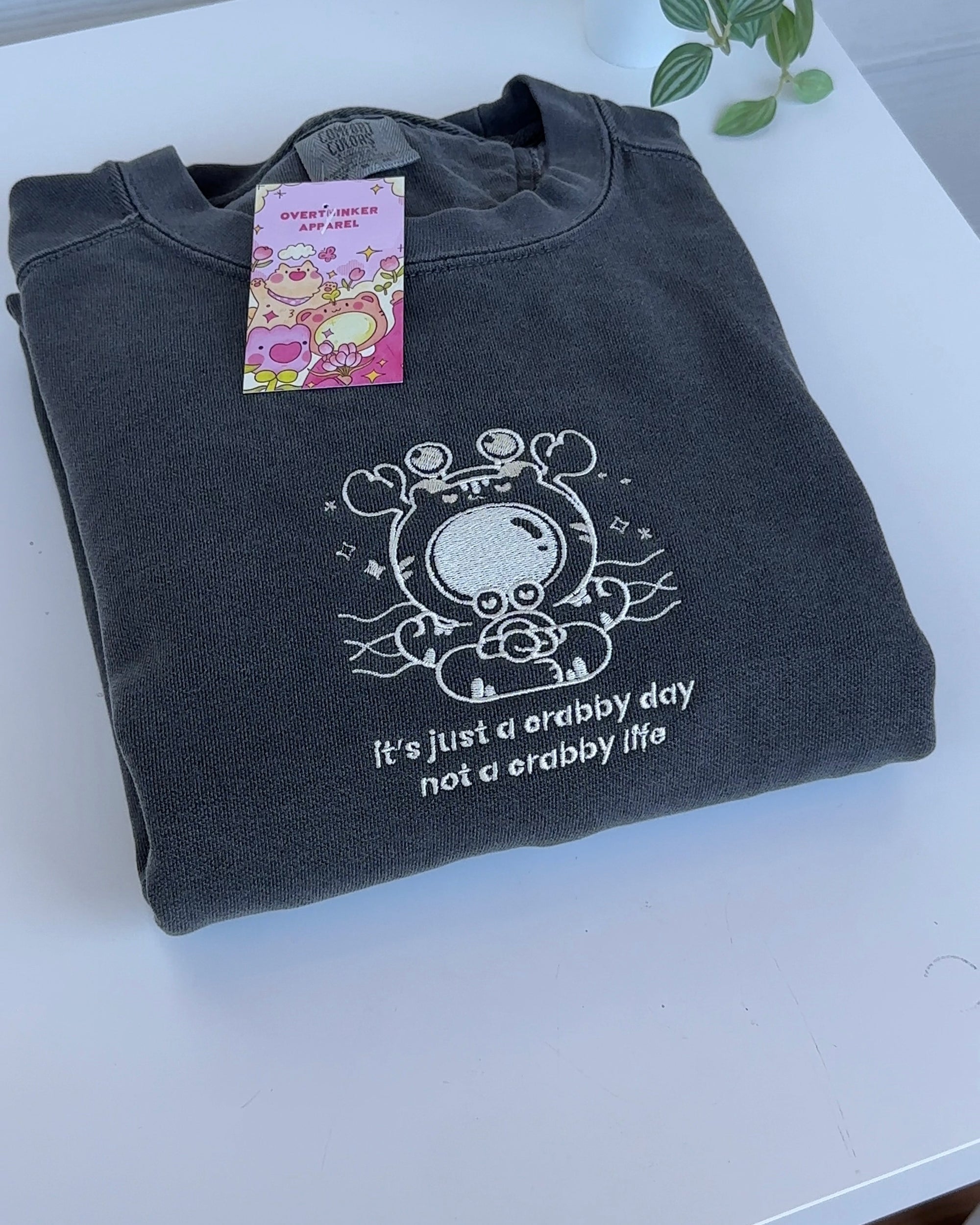 [Studio Sample] “Crabby Day, Not a Crabby Life” Embroidered Sweatshirt – Pepper